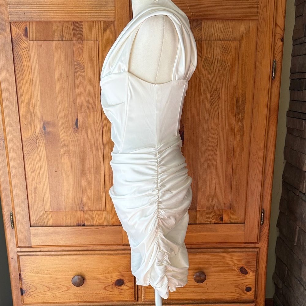 Ingredient Elegant White Ruched Dress.  Size Medium - Picture 2 of 7